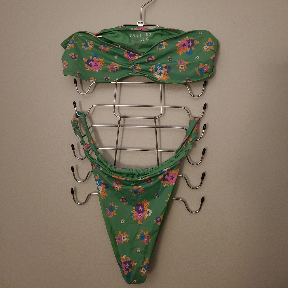 Frankie's Bikinis Meadow Set